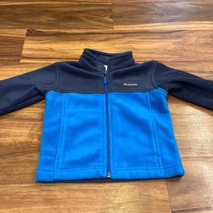 Columbia size 2T blue fleece